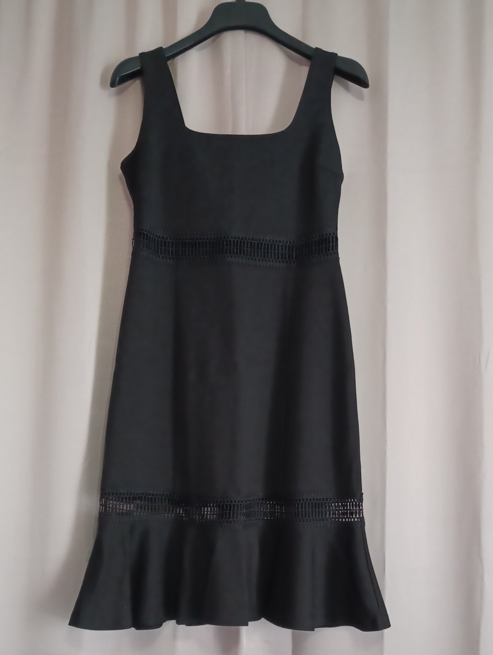 Lulus Martini Mama Black Crochet Trim Flounce Hem Sleeveless Midi Dress Sz M